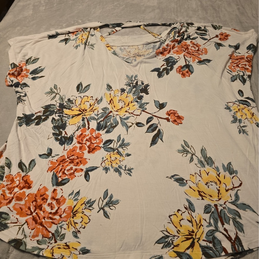 Maurices 24/7 Lounge Wear Women's 3x Criss Cross Back Floral Shirt